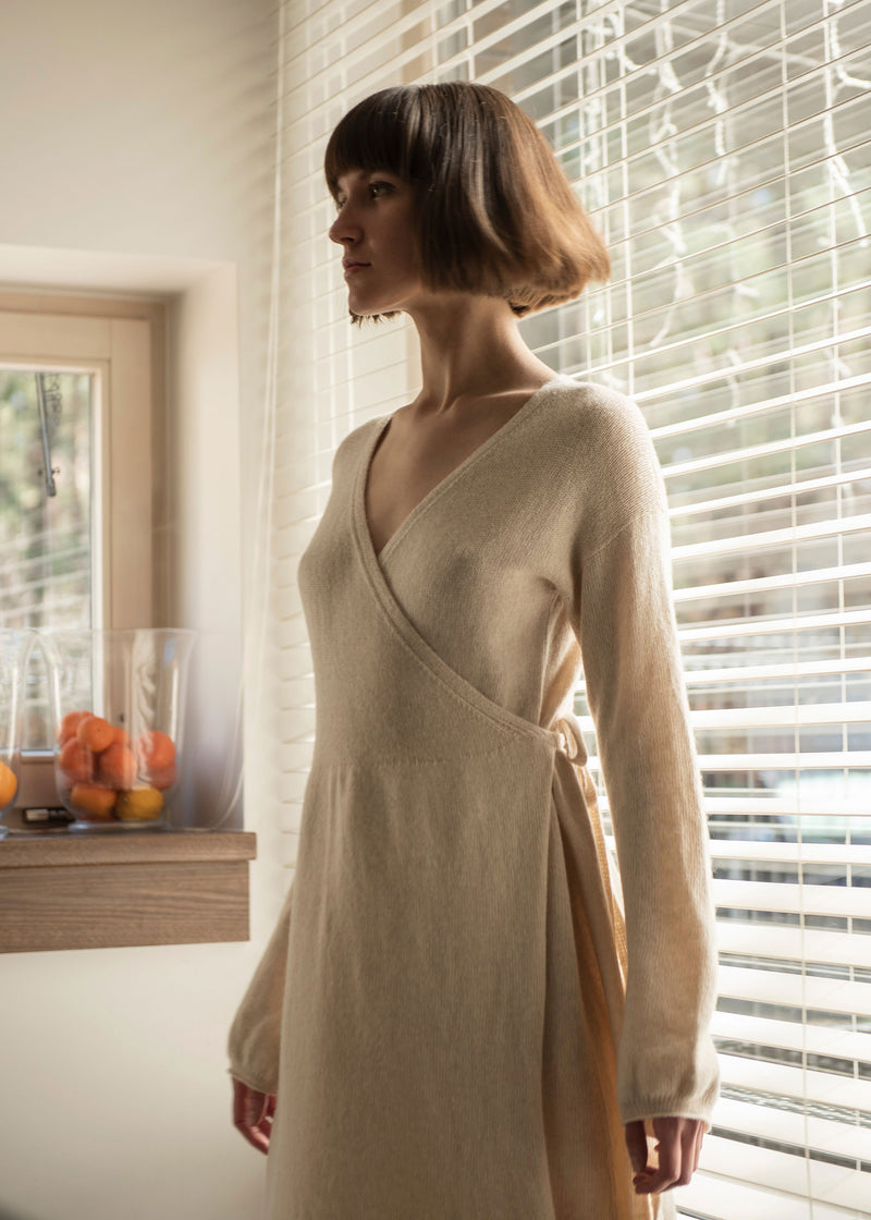 cashmere wrap dress Superfine Travel this dress offers unparalleled softness and warmth. Diane von Furstenberg Grey Cashmere