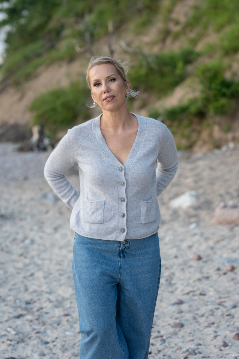 100% Cashmere Oversized knitted Sweater Cardigan