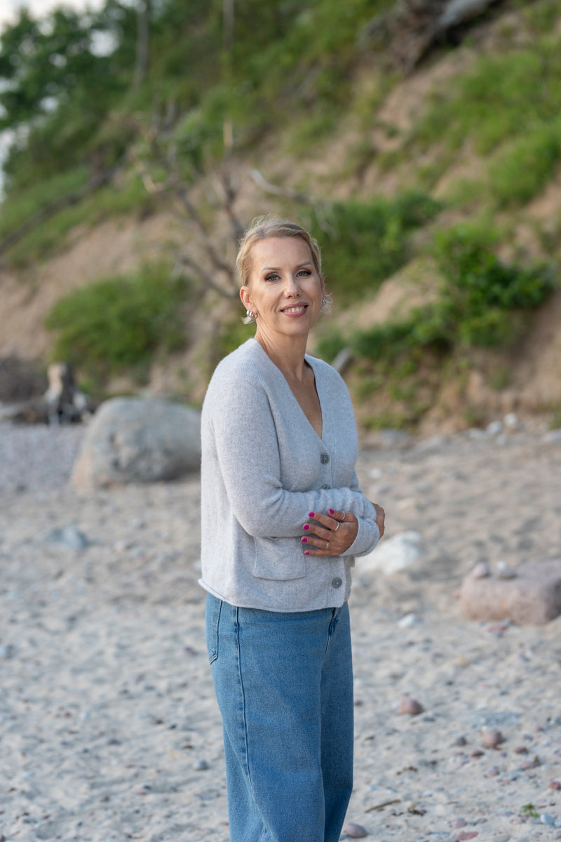 100% Cashmere Oversized knitted Sweater Cardigan