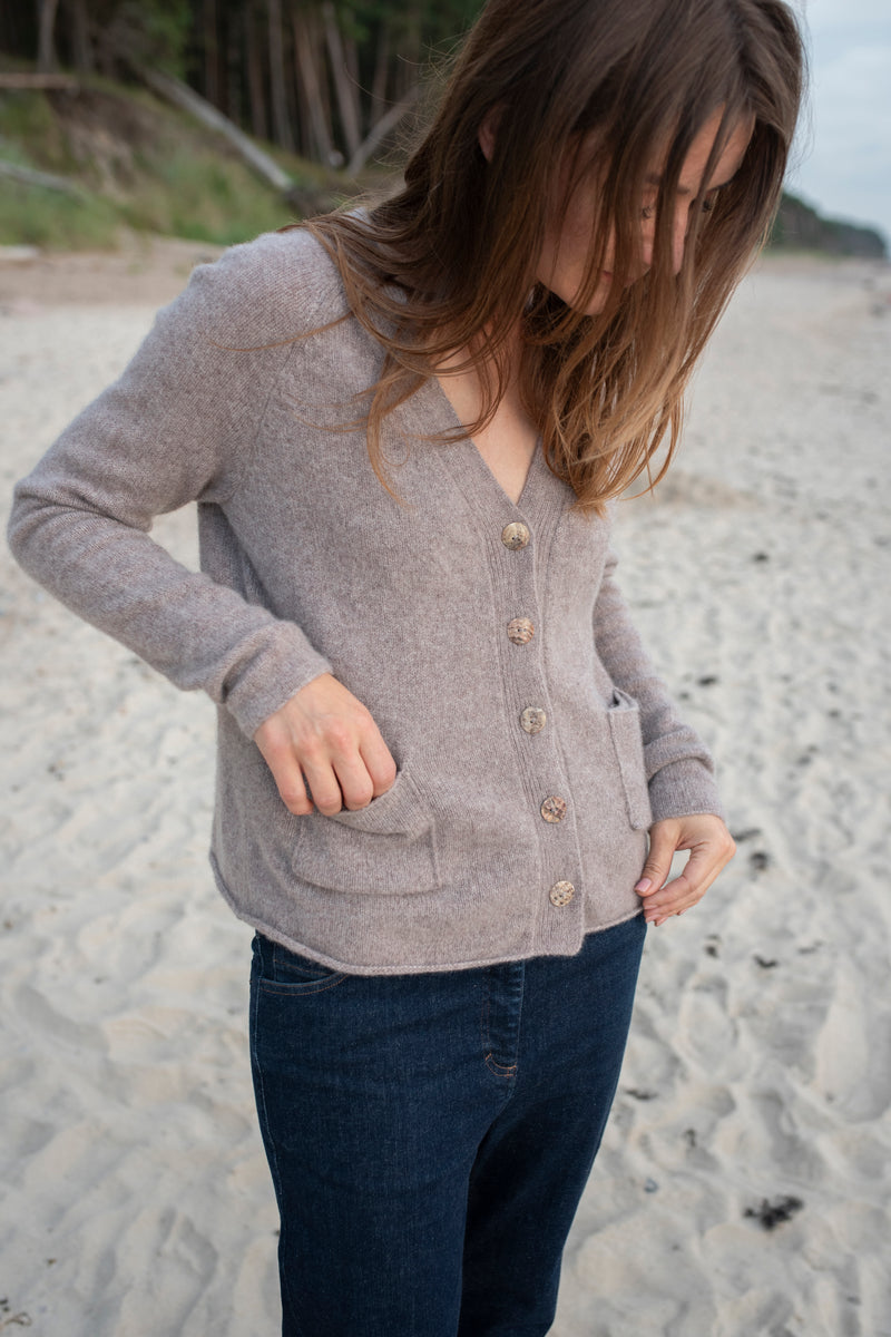 100% Cashmere Oversized knitted Sweater Cardigan