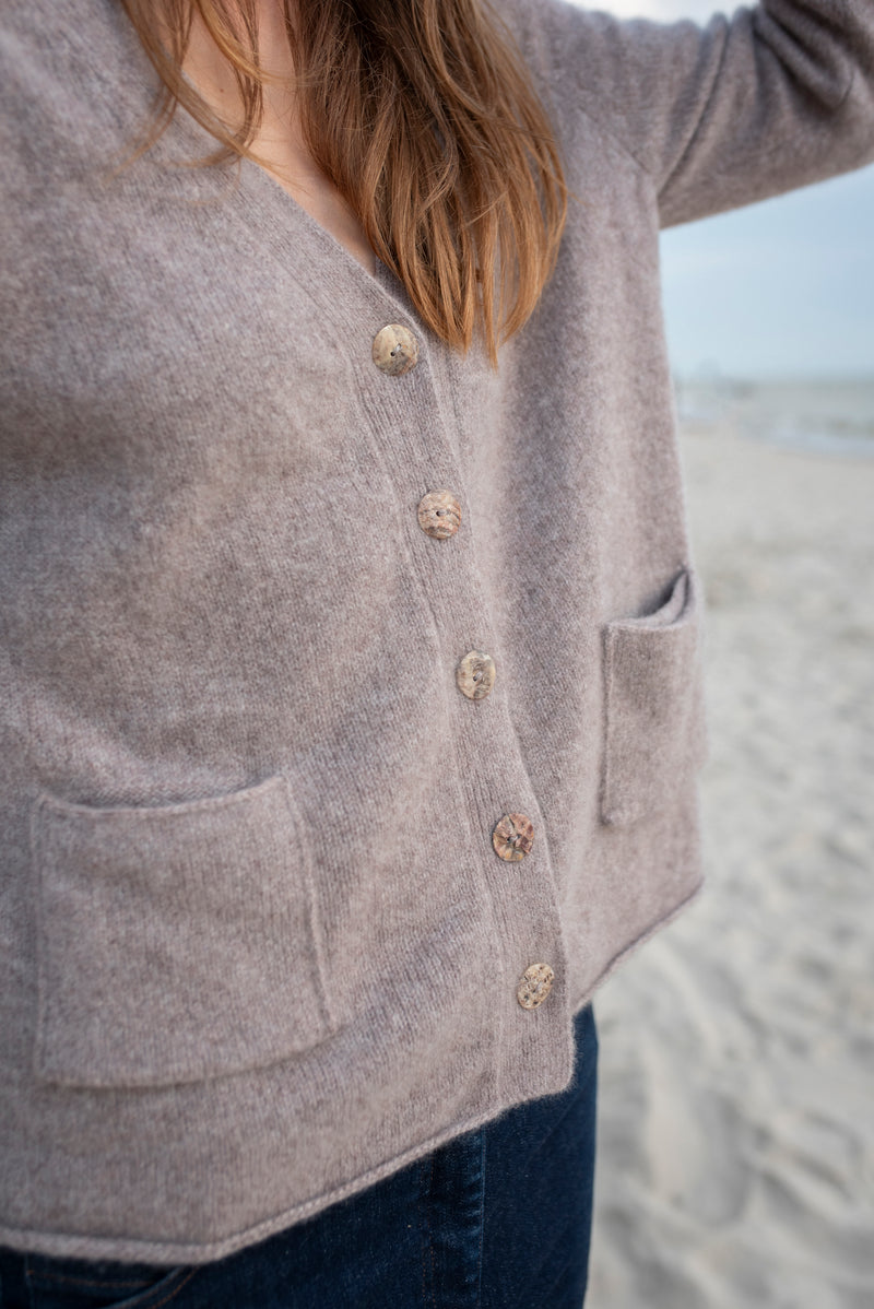 100% Cashmere Oversized knitted Sweater Cardigan
