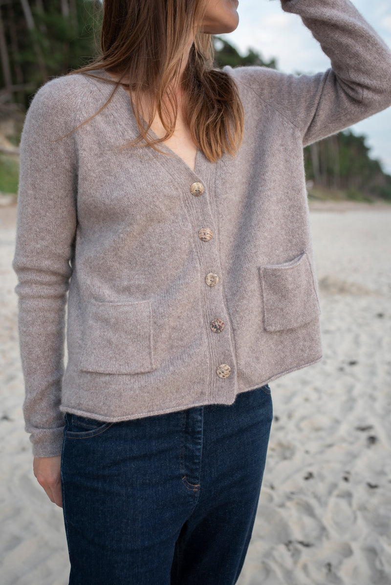 100% Cashmere Oversized knitted Sweater Cardigan