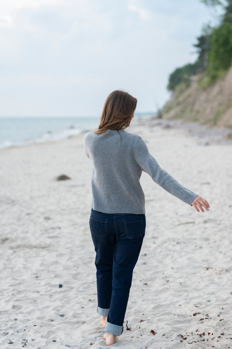 100% Cashmere and Wool  Knitted Sweater