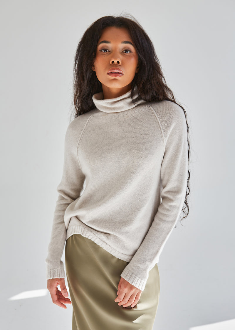 100% Cashmere Turtleneck Sweater