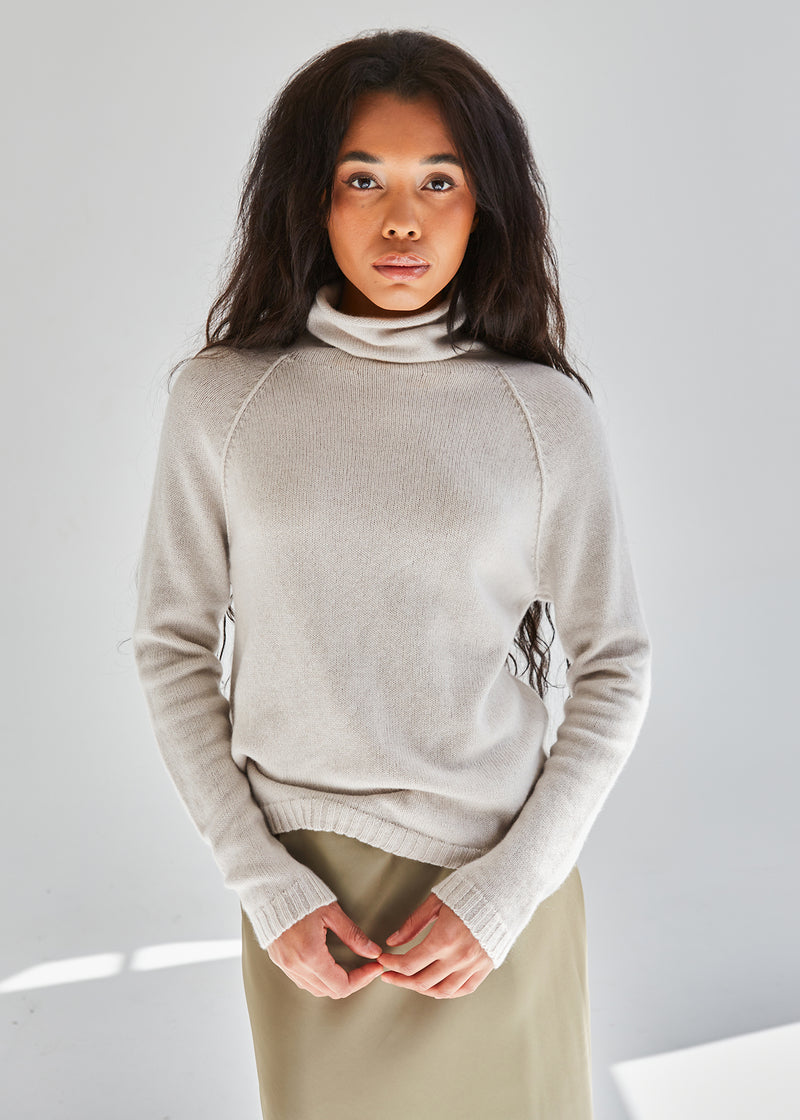 100% Cashmere Turtleneck Sweater
