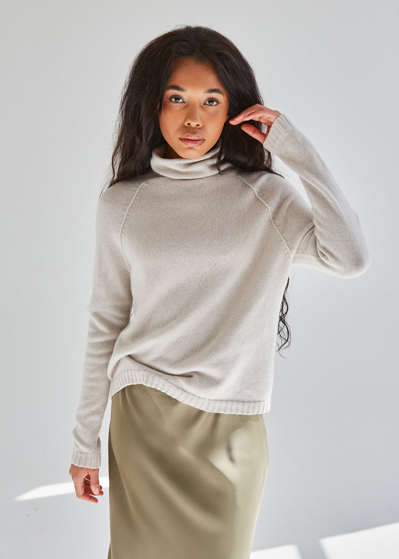100% Cashmere Turtleneck Sweater