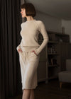 100%  Cashmere knitted skirt with pockets